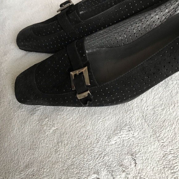 Stuart Weitzman Fairfield Perforated Suede Heels - Picture 7 of 11